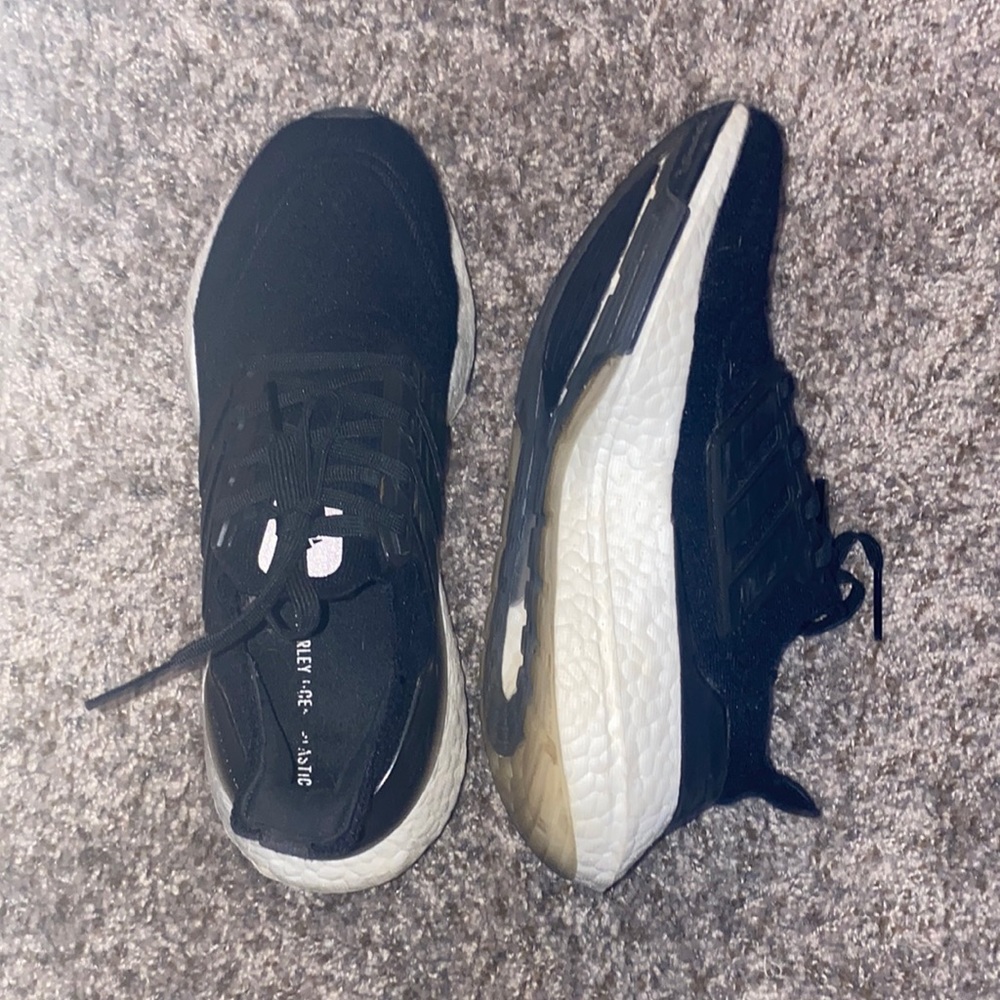 Adidas Ultra Boosts. Black size 6